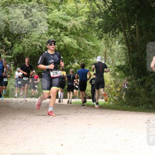 30.08.2026 - Elbe Triathlon Hamburg Antke Förster http://msf.ph/oto/10099158 30.08.2026 10:54:37 Laufen 783, 30, 550, 376, 108 meine-sportfotos.de