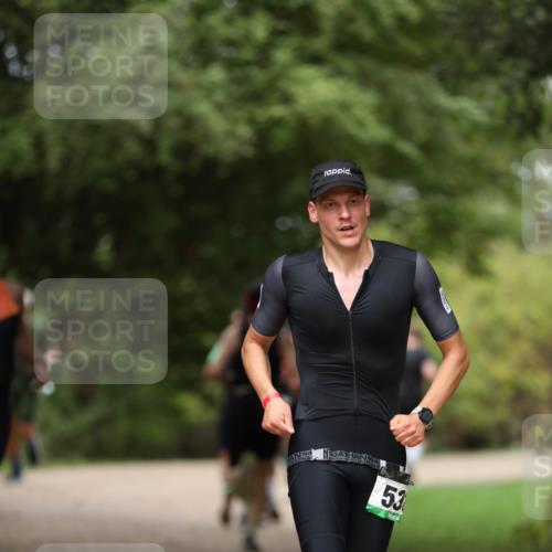 30.08.2026 - Elbe Triathlon Hamburg Antke Förster http://msf.ph/oto/10099161 30.08.2026 10:50:59 Laufen 53 meine-sportfotos.de