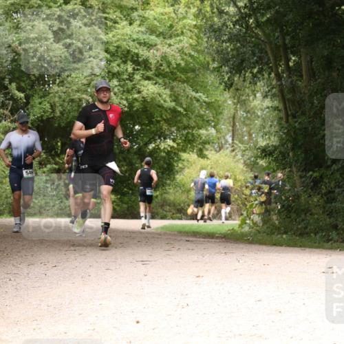 30.08.2026 - Elbe Triathlon Hamburg Antke Förster http://msf.ph/oto/10099176 30.08.2026 10:54:44 Laufen 546 meine-sportfotos.de