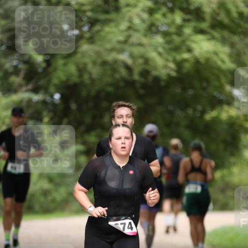 30.08.2026 - Elbe Triathlon Hamburg Antke Förster http://msf.ph/oto/10099205 30.08.2026 10:51:47 Laufen 74 meine-sportfotos.de
