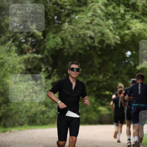30.08.2026 - Elbe Triathlon Hamburg Antke Förster http://msf.ph/oto/10099229 30.08.2026 10:51:58 Laufen  meine-sportfotos.de