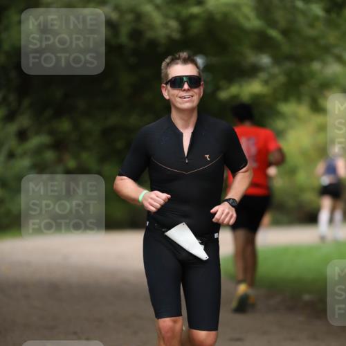 30.08.2026 - Elbe Triathlon Hamburg Antke Förster http://msf.ph/oto/10099233 30.08.2026 10:51:59 Laufen  meine-sportfotos.de