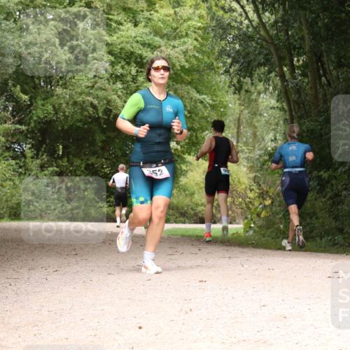 30.08.2026 - Elbe Triathlon Hamburg Antke Förster http://msf.ph/oto/10099260 30.08.2026 10:55:53 Laufen  meine-sportfotos.de