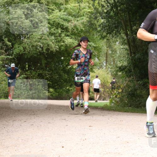 30.08.2026 - Elbe Triathlon Hamburg Antke Förster http://msf.ph/oto/10099288 30.08.2026 10:56:28 Laufen 687, 886, 12 meine-sportfotos.de