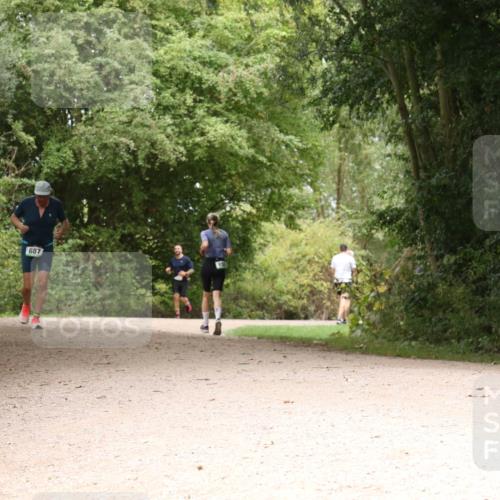 30.08.2026 - Elbe Triathlon Hamburg Antke Förster http://msf.ph/oto/10099294 30.08.2026 10:56:30 Laufen 687 meine-sportfotos.de