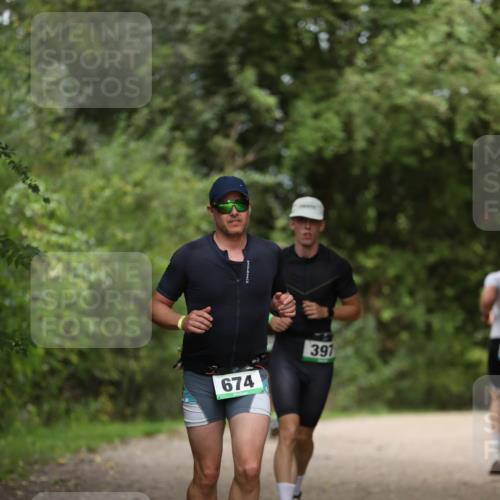 30.08.2026 - Elbe Triathlon Hamburg Antke Förster http://msf.ph/oto/10099299 30.08.2026 10:52:50 Laufen 674, 391 meine-sportfotos.de