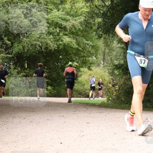 30.08.2026 - Elbe Triathlon Hamburg Antke Förster http://msf.ph/oto/10099302 30.08.2026 10:56:36 Laufen 87 meine-sportfotos.de