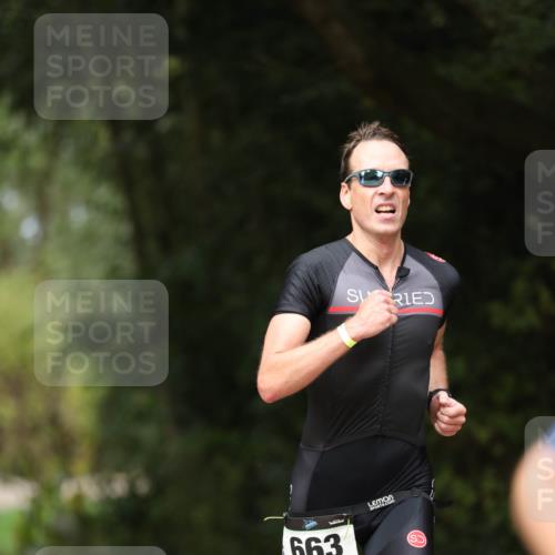 30.08.2026 - Elbe Triathlon Hamburg Antke Förster http://msf.ph/oto/10099365 30.08.2026 10:53:24 Laufen 663 meine-sportfotos.de