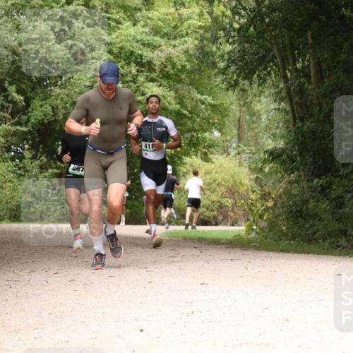 30.08.2026 - Elbe Triathlon Hamburg Antke Förster http://msf.ph/oto/10099382 30.08.2026 10:57:30 Laufen 887, 41 meine-sportfotos.de