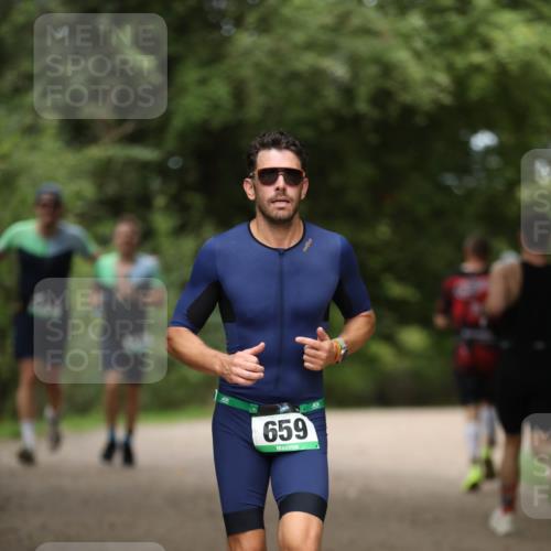 30.08.2026 - Elbe Triathlon Hamburg Antke Förster http://msf.ph/oto/10099391 30.08.2026 10:53:44 Laufen 659 meine-sportfotos.de