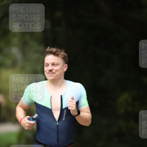 30.08.2026 - Elbe Triathlon Hamburg Antke Förster http://msf.ph/oto/10099411 30.08.2026 10:53:51 Laufen 618 meine-sportfotos.de