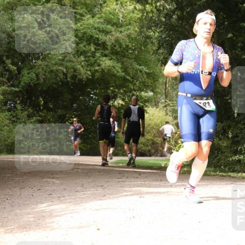 30.08.2026 - Elbe Triathlon Hamburg Antke Förster http://msf.ph/oto/10099434 30.08.2026 10:58:06 Laufen 83 meine-sportfotos.de