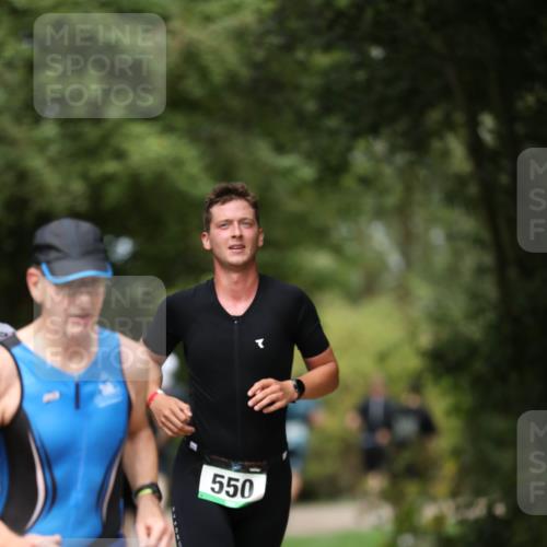30.08.2026 - Elbe Triathlon Hamburg Antke Förster http://msf.ph/oto/10099477 30.08.2026 10:54:43 Laufen 783, 550 meine-sportfotos.de