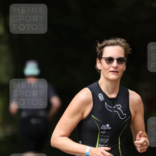 30.08.2026 - Elbe Triathlon Hamburg Antke Förster http://msf.ph/oto/10099499 30.08.2026 10:54:52 Laufen 97, 22, 386 meine-sportfotos.de