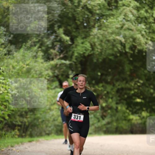 30.08.2026 - Elbe Triathlon Hamburg Antke Förster http://msf.ph/oto/10099621 30.08.2026 10:56:49 Laufen 331 meine-sportfotos.de