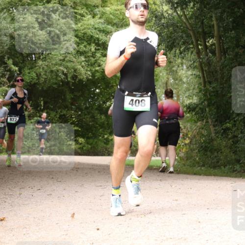 30.08.2026 - Elbe Triathlon Hamburg Antke Förster http://msf.ph/oto/10099670 30.08.2026 11:00:53 Laufen 881, 872, 408 meine-sportfotos.de