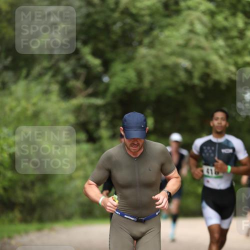 30.08.2026 - Elbe Triathlon Hamburg Antke Förster http://msf.ph/oto/10099689 30.08.2026 10:57:30 Laufen 416 meine-sportfotos.de