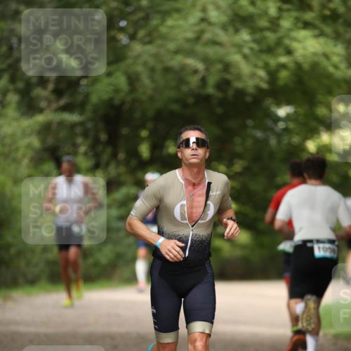30.08.2026 - Elbe Triathlon Hamburg Antke Förster http://msf.ph/oto/10099723 30.08.2026 10:57:58 Laufen  meine-sportfotos.de
