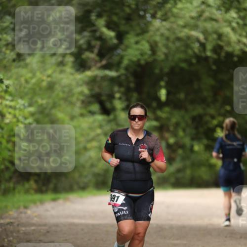 30.08.2026 - Elbe Triathlon Hamburg Antke Förster http://msf.ph/oto/10099747 30.08.2026 10:58:18 Laufen 397 meine-sportfotos.de