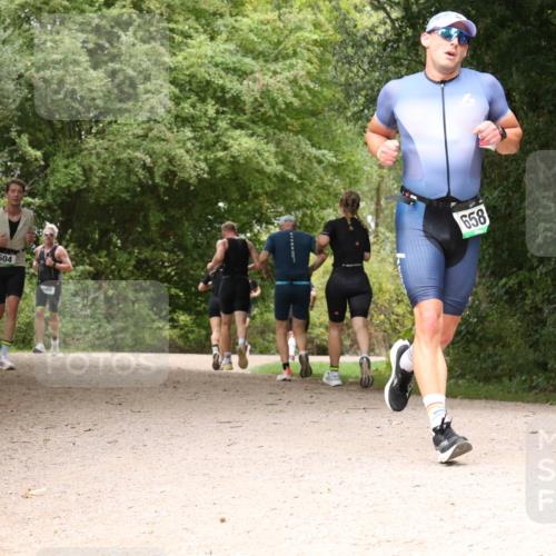 30.08.2026 - Elbe Triathlon Hamburg Antke Förster http://msf.ph/oto/10099778 30.08.2026 11:01:45 Laufen 604, 640, 658 meine-sportfotos.de