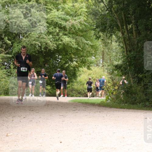30.08.2026 - Elbe Triathlon Hamburg Antke Förster http://msf.ph/oto/10099802 30.08.2026 11:01:55 Laufen 646 meine-sportfotos.de