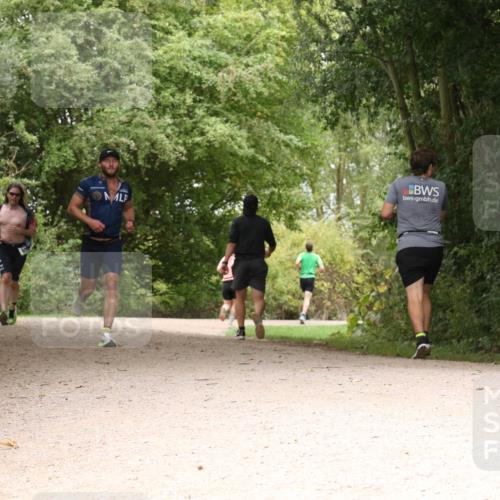 30.08.2026 - Elbe Triathlon Hamburg Antke Förster http://msf.ph/oto/10099834 30.08.2026 11:02:07 Laufen  meine-sportfotos.de