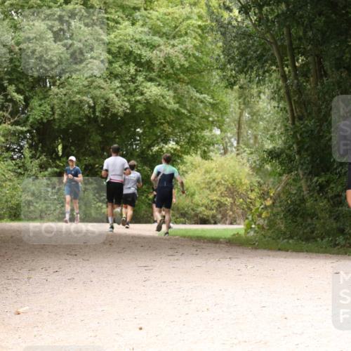 30.08.2026 - Elbe Triathlon Hamburg Antke Förster http://msf.ph/oto/10099846 30.08.2026 11:02:15 Laufen  meine-sportfotos.de