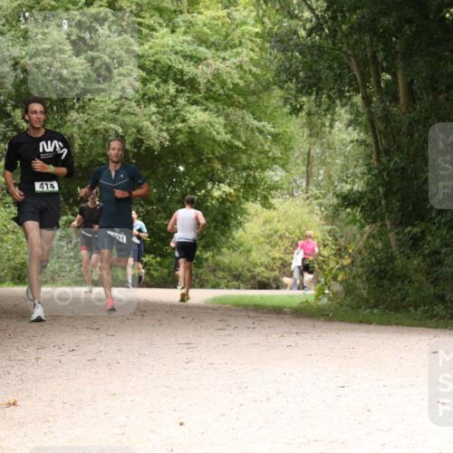 30.08.2026 - Elbe Triathlon Hamburg Antke Förster http://msf.ph/oto/10099940 30.08.2026 11:03:18 Laufen 414, 031 meine-sportfotos.de