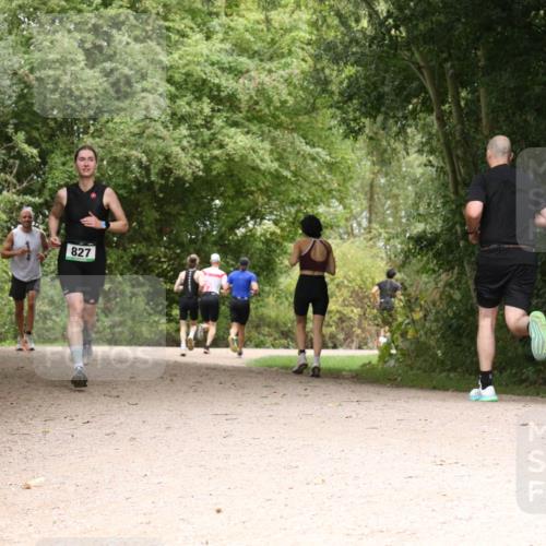 30.08.2026 - Elbe Triathlon Hamburg Antke Förster http://msf.ph/oto/10100032 30.08.2026 11:04:11 Laufen 827 meine-sportfotos.de