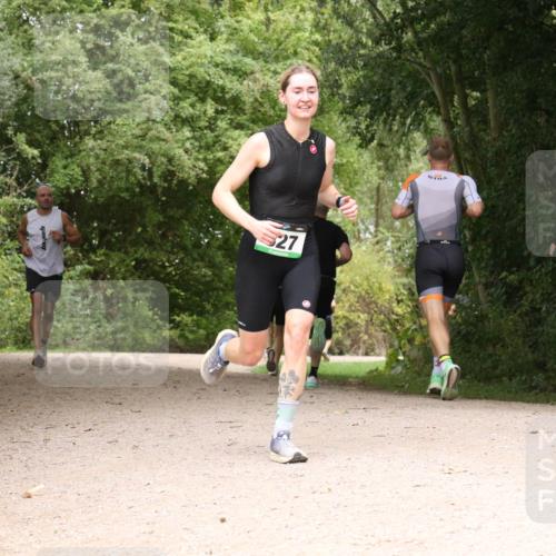 30.08.2026 - Elbe Triathlon Hamburg Antke Förster http://msf.ph/oto/10100036 30.08.2026 11:04:13 Laufen 27 meine-sportfotos.de