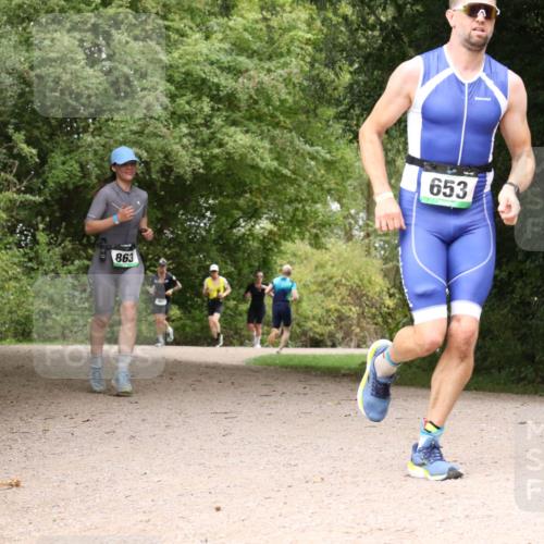 30.08.2026 - Elbe Triathlon Hamburg Antke Förster http://msf.ph/oto/10100088 30.08.2026 11:04:40 Laufen 863, 653 meine-sportfotos.de