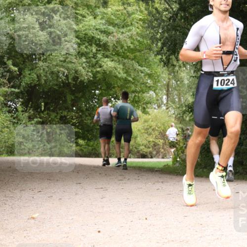 30.08.2026 - Elbe Triathlon Hamburg Antke Förster http://msf.ph/oto/10100140 30.08.2026 11:05:27 Laufen 1024 meine-sportfotos.de