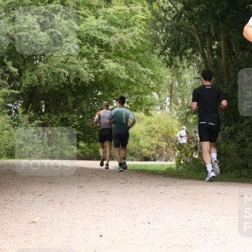 30.08.2026 - Elbe Triathlon Hamburg Antke Förster http://msf.ph/oto/10100142 30.08.2026 11:05:27 Laufen 1024 meine-sportfotos.de