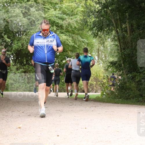 30.08.2026 - Elbe Triathlon Hamburg Antke Förster http://msf.ph/oto/10100170 30.08.2026 11:06:07 Laufen  meine-sportfotos.de