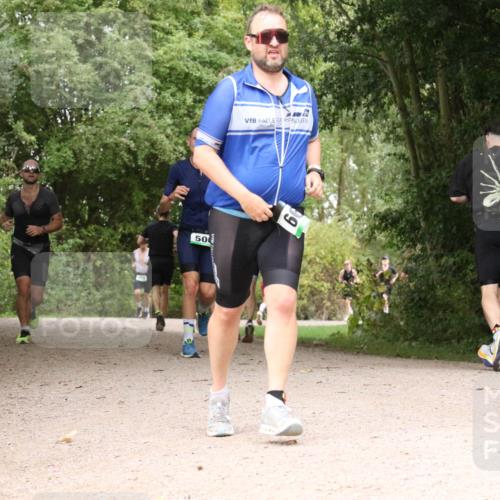 30.08.2026 - Elbe Triathlon Hamburg Antke Förster http://msf.ph/oto/10100172 30.08.2026 11:06:08 Laufen 506 meine-sportfotos.de