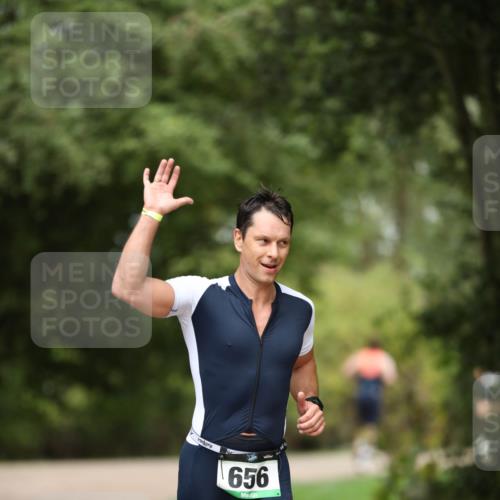 30.08.2026 - Elbe Triathlon Hamburg Antke Förster http://msf.ph/oto/10100221 30.08.2026 11:03:02 Laufen 656 meine-sportfotos.de