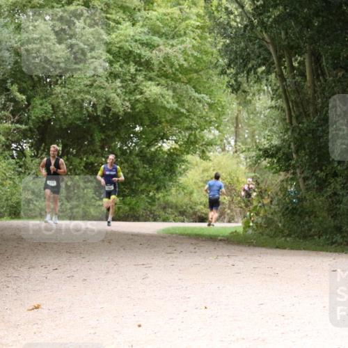 30.08.2026 - Elbe Triathlon Hamburg Antke Förster http://msf.ph/oto/10100224 30.08.2026 11:06:36 Laufen 24 meine-sportfotos.de