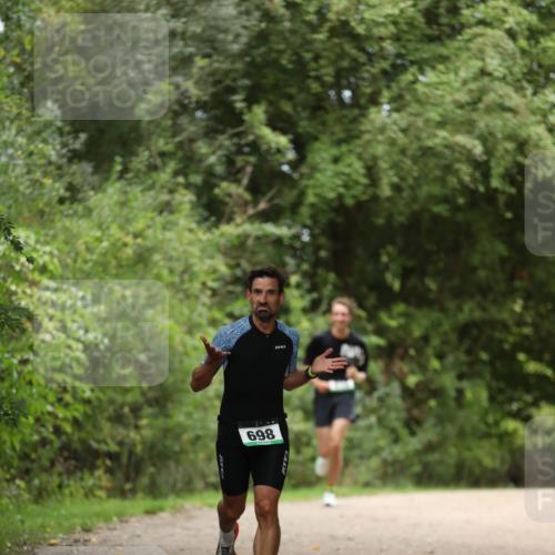 30.08.2026 - Elbe Triathlon Hamburg Antke Förster http://msf.ph/oto/10100229 30.08.2026 11:03:11 Laufen 698 meine-sportfotos.de