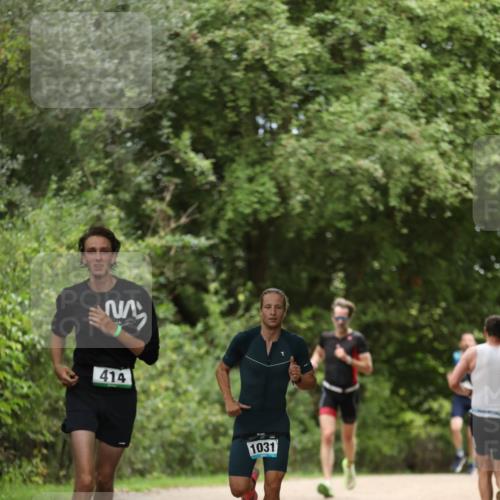 30.08.2026 - Elbe Triathlon Hamburg Antke Förster http://msf.ph/oto/10100245 30.08.2026 11:03:17 Laufen 414, 1031 meine-sportfotos.de