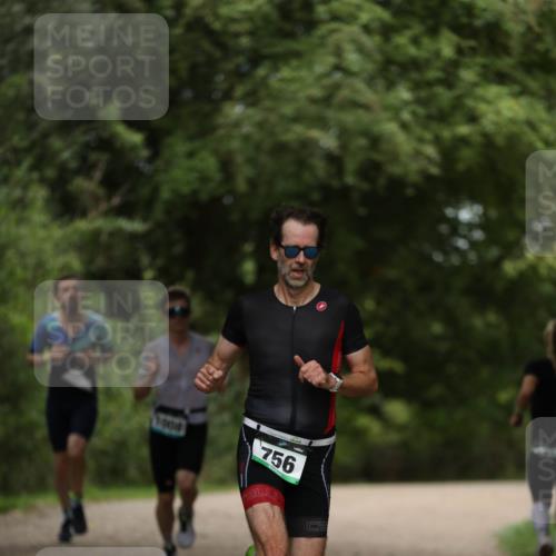 30.08.2026 - Elbe Triathlon Hamburg Antke Förster http://msf.ph/oto/10100263 30.08.2026 11:03:23 Laufen 756 meine-sportfotos.de