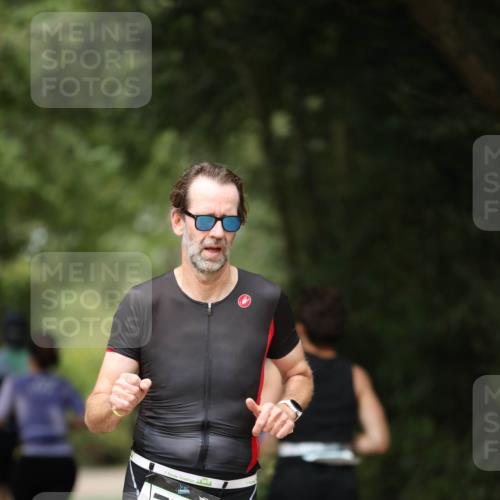 30.08.2026 - Elbe Triathlon Hamburg Antke Förster http://msf.ph/oto/10100267 30.08.2026 11:03:24 Laufen 7, 756 meine-sportfotos.de