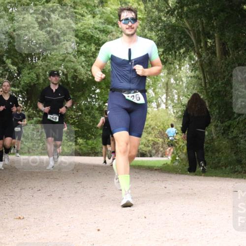 30.08.2026 - Elbe Triathlon Hamburg Antke Förster http://msf.ph/oto/10100362 30.08.2026 11:08:08 Laufen 541, 568, 26 meine-sportfotos.de