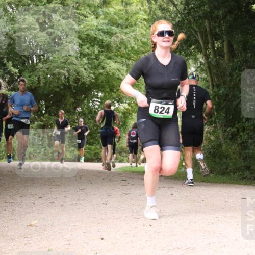 30.08.2026 - Elbe Triathlon Hamburg Antke Förster http://msf.ph/oto/10100410 30.08.2026 11:08:38 Laufen 40, 720, 104, 824 meine-sportfotos.de