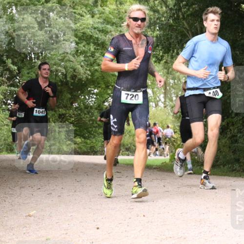 30.08.2026 - Elbe Triathlon Hamburg Antke Förster http://msf.ph/oto/10100418 30.08.2026 11:08:42 Laufen 1045, 603, 720, 40 meine-sportfotos.de
