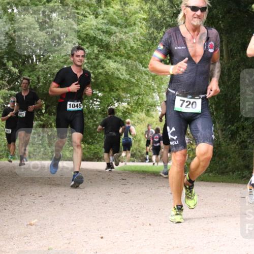 30.08.2026 - Elbe Triathlon Hamburg Antke Förster http://msf.ph/oto/10100420 30.08.2026 11:08:43 Laufen 603, 1045, 720, 40 meine-sportfotos.de