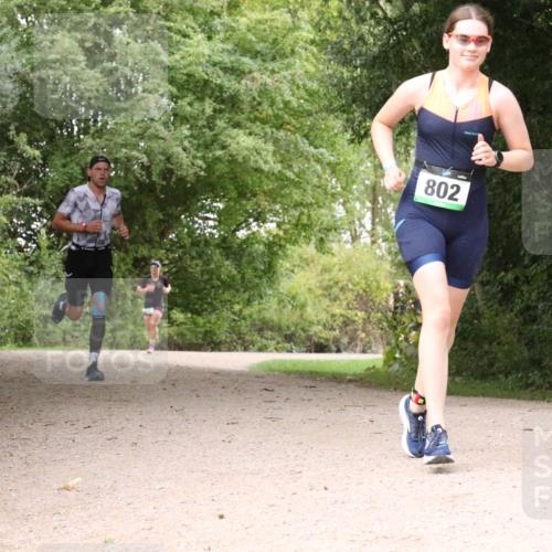 30.08.2026 - Elbe Triathlon Hamburg Antke Förster http://msf.ph/oto/10100440 30.08.2026 11:08:52 Laufen 802 meine-sportfotos.de