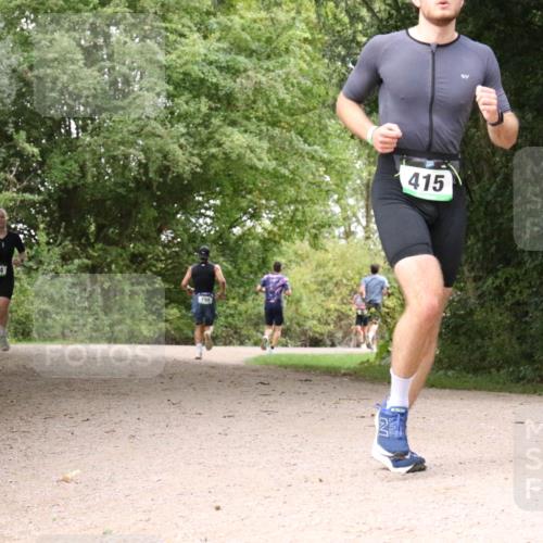 30.08.2026 - Elbe Triathlon Hamburg Antke Förster http://msf.ph/oto/10100476 30.08.2026 11:09:28 Laufen 864, 798, 415 meine-sportfotos.de