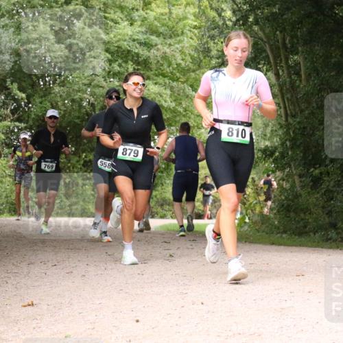 30.08.2026 - Elbe Triathlon Hamburg Antke Förster http://msf.ph/oto/10100494 30.08.2026 11:09:47 Laufen 395, 769, 558, 879, 810 meine-sportfotos.de