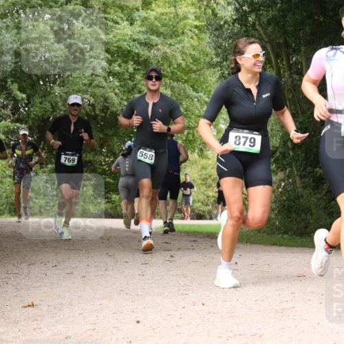 30.08.2026 - Elbe Triathlon Hamburg Antke Förster http://msf.ph/oto/10100496 30.08.2026 11:09:48 Laufen 395, 769, 558, 2, 879, 810 meine-sportfotos.de