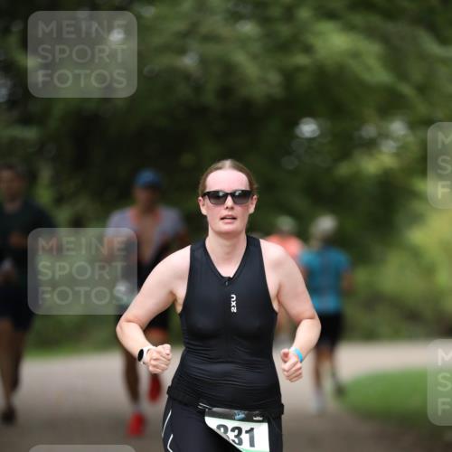 30.08.2026 - Elbe Triathlon Hamburg Antke Förster http://msf.ph/oto/10100507 30.08.2026 11:06:25 Laufen 31, 2 meine-sportfotos.de